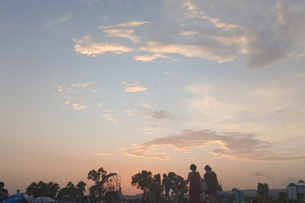 alexia-urbain-au-coucher-de-l-eclipseDCCCE004-8313-C6B1-9909-4B000B6856C5.jpg